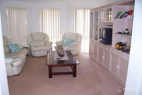 Property photo of 30 Green Point Drive Belmont NSW 2280