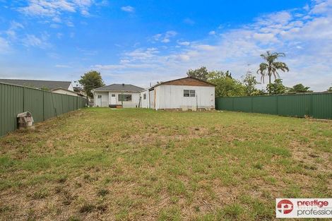 17 Doran Ave, Lurnea, NSW 2170