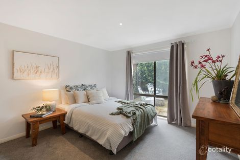 Property photo of 54 Surf Circle Tura Beach NSW 2548