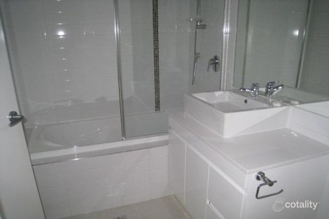 Property photo of 4/30 Lillimur Road Ormond VIC 3204