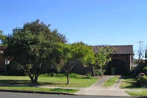 Property photo of 21 Malvern Close St Johns Park NSW 2176