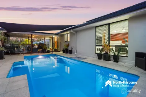 Property photo of 4 Lofty Narangba QLD 4504