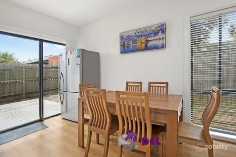 Property photo of 2/11 Jeffrey Street Dandenong North VIC 3175