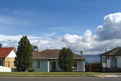 Property photo of 45 Northcliffe Drive Lake Heights NSW 2502