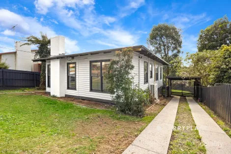 17 Victoria St, Drouin, VIC 3818