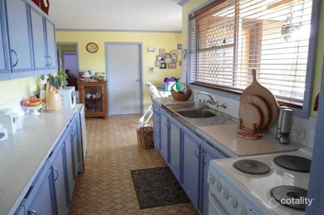 Property photo of 12 Quigley Street Hamilton VIC 3300