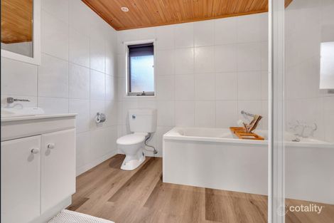Property photo of 53 Kathleen Crescent Hoppers Crossing VIC 3029