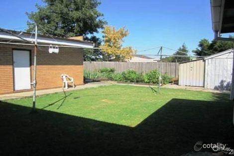 2/22 Stapley Cres, Altona North, VIC 3025