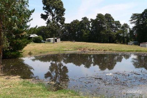 220 Victoria Rd, Wandin North, VIC 3139