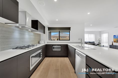 Property photo of 11 Abacot Street Clyde North VIC 3978