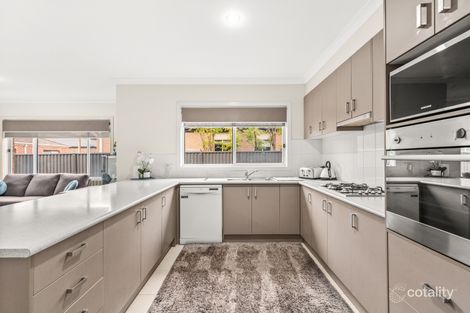 Property photo of 35 Everly Circuit Pakenham VIC 3810