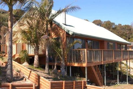 21 Yakaloo Cres, Forresters Beach, NSW 2260