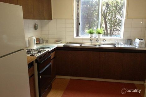 Property photo of 13/7 Alfred Square St Kilda VIC 3182