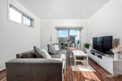 Property photo of 27/1 Arthur Blakeley Way Coombs ACT 2611