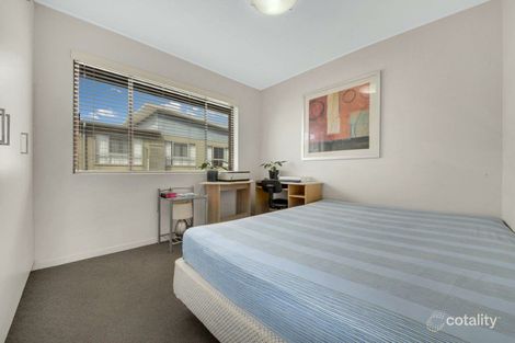 Property photo of 2/208-212 Oaka Street South Gladstone QLD 4680
