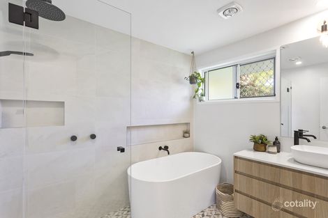 Property photo of 2 Whipbird Court Burleigh Waters QLD 4220