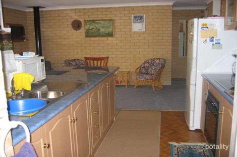 Property photo of 11 School Road Yarloop WA 6218