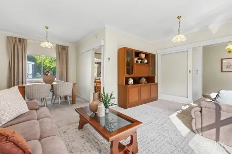 Property photo of 62 Alexander Crescent Ferntree Gully VIC 3156