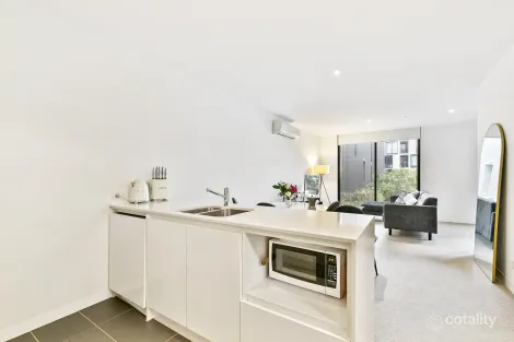 Property photo of 201/2 Golding Street Hawthorn VIC 3122