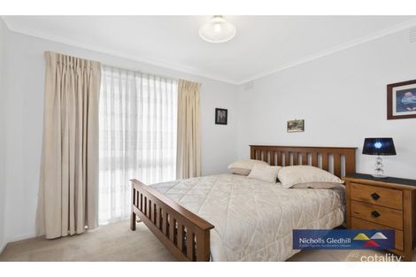 Property photo of 4 Derry Close Endeavour Hills VIC 3802