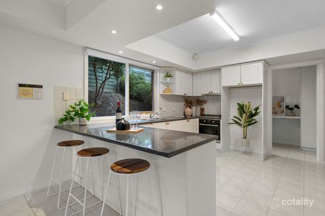 Property photo of 5 Refuge Close Doncaster East VIC 3109