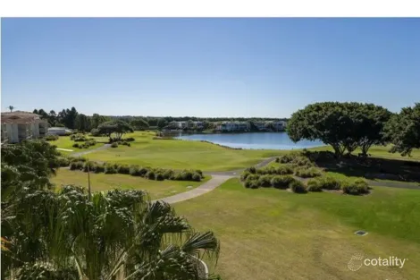 Property photo of 8438 Magnolia Drive East Hope Island QLD 4212