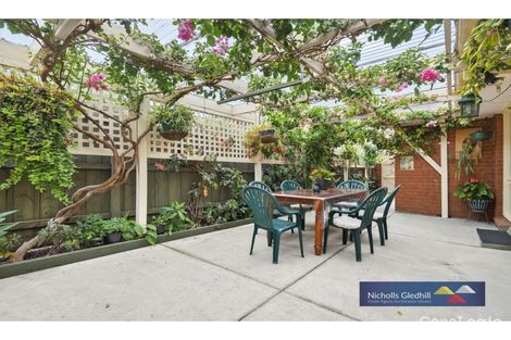 Property photo of 4 Derry Close Endeavour Hills VIC 3802