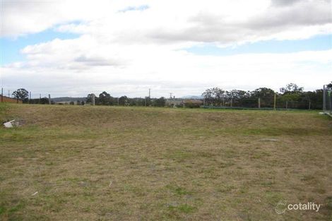 Property photo of 35 James Leslie Drive Gillieston Heights NSW 2321