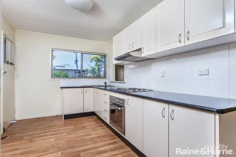Property photo of 71 Connaught Street Sandgate QLD 4017