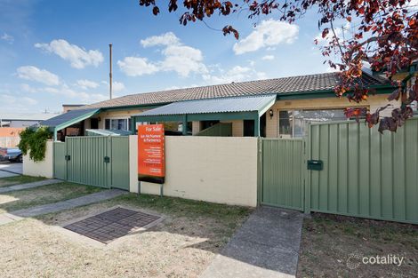 2/17 Moore St, Queanbeyan, NSW 2620