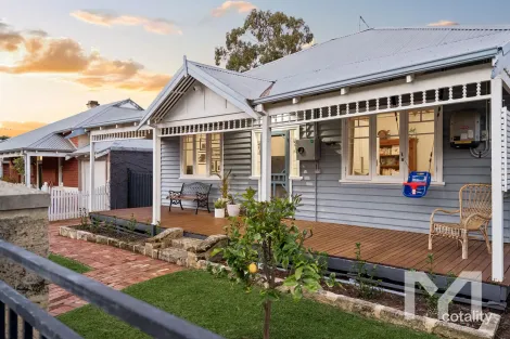 30 Silas St, East Fremantle, WA 6158