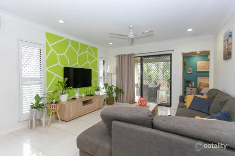 Property photo of 11 Hillary Drive Smithfield QLD 4878