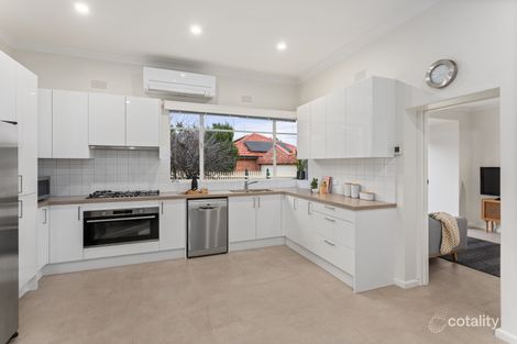 Property photo of 15 Gnarwyn Road Carnegie VIC 3163