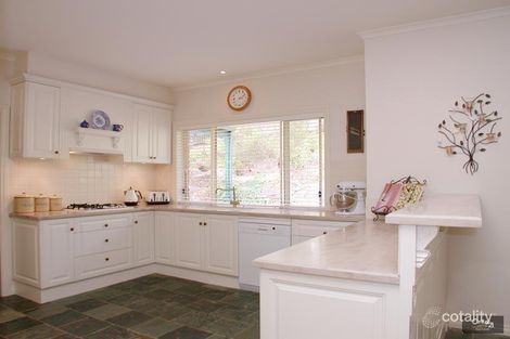 19 Woodland Gr, Aberfoyle Park, SA 5159