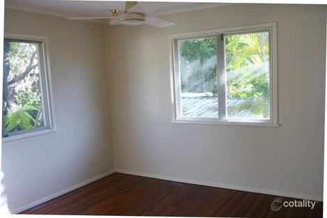 45 Dahlia St, Cannon Hill, QLD 4170