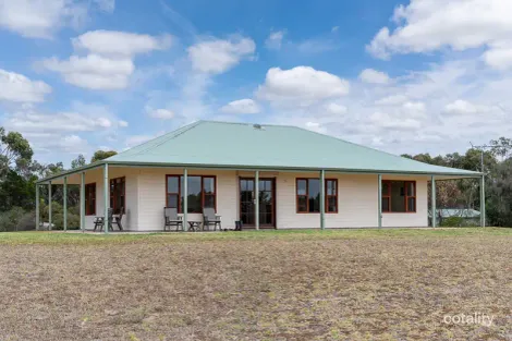 Property photo of 401 Narrung Stud Road Narrung SA 5259