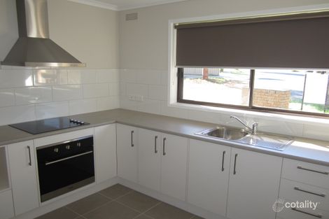 Property photo of 1/8 Gill Avenue California Gully VIC 3556
