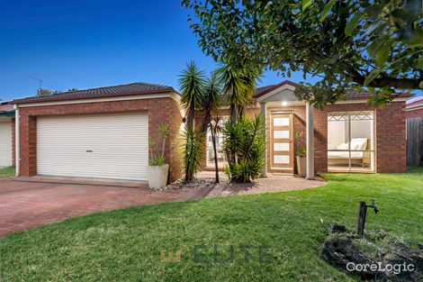 Property photo of 33 Sharpe Court Berwick VIC 3806