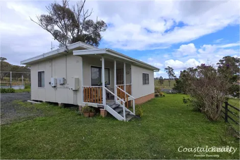 Property photo of 4 Wangaree Street Coomba Park NSW 2428