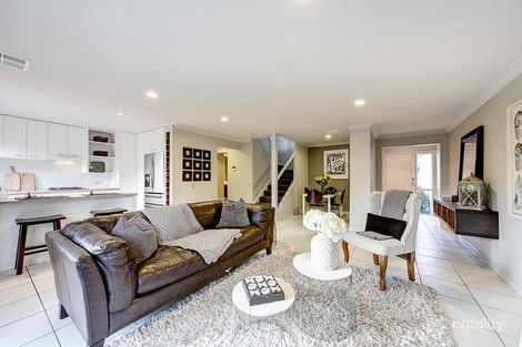 Property photo of 5 Poinsettia Way Thornleigh NSW 2120
