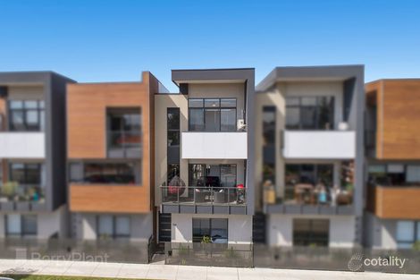 Property photo of 136 Malibu Boulevard Point Cook VIC 3030