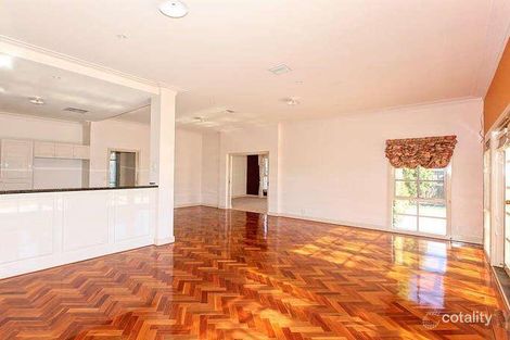 Property photo of 1 Skene Court Greenvale VIC 3059