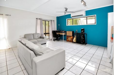 Property photo of 3 Tolson Close Brinsmead QLD 4870