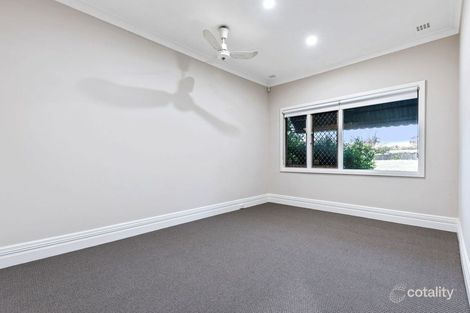 Property photo of 13 McGlinn Way Cloverdale WA 6105