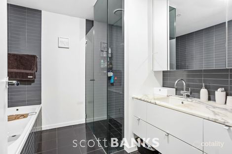 Property photo of 206/29 Rakaia Way Docklands VIC 3008