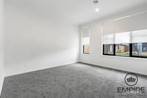 Property photo of 52 Grevillea Circuit Clyde VIC 3978