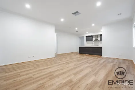 Property photo of 52 Grevillea Circuit Clyde VIC 3978
