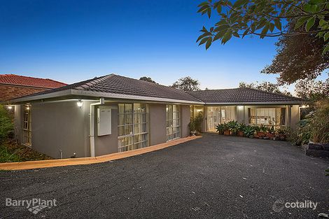 Property photo of 56 Strathavan Drive Berwick VIC 3806