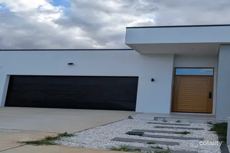 25 Norma Tullo St, Whitlam, ACT 2615