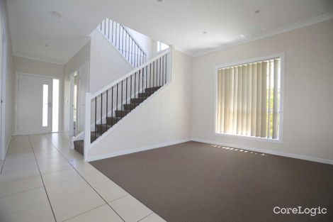 Property photo of 21 Hillview Crescent Little Mountain QLD 4551